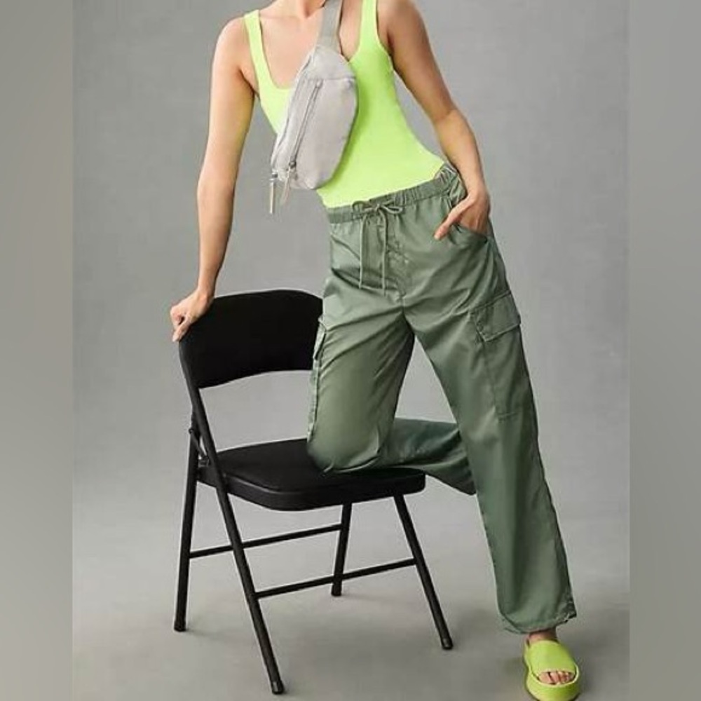 NWT Pistola Jade Lightweight Green Cargo Pants - Size XL Revolve Anthropologie - Picture 3 of 7